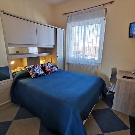 Hotel Le Pasteur Royan Exteriör bild